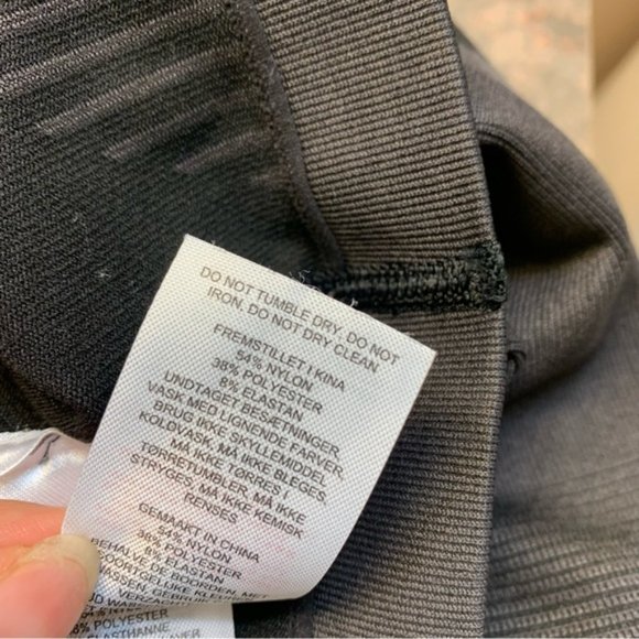 Gymshark Black Grey Seamless Cropped Leggings Small - Picture 4 of 7